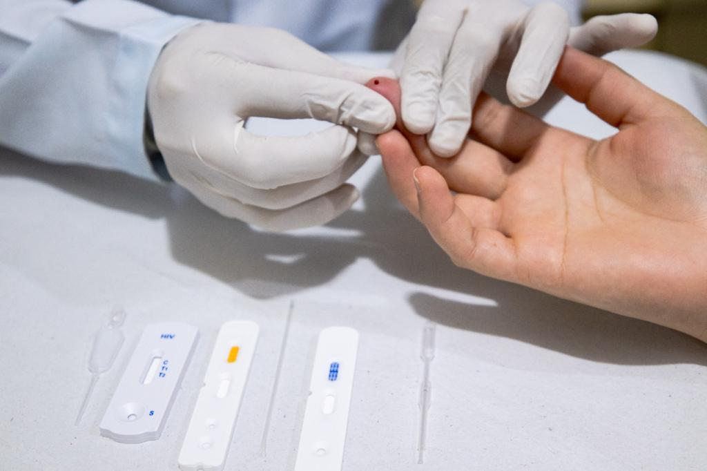 Prefeitura promove testes rápidos de hepatites B e C no Centro