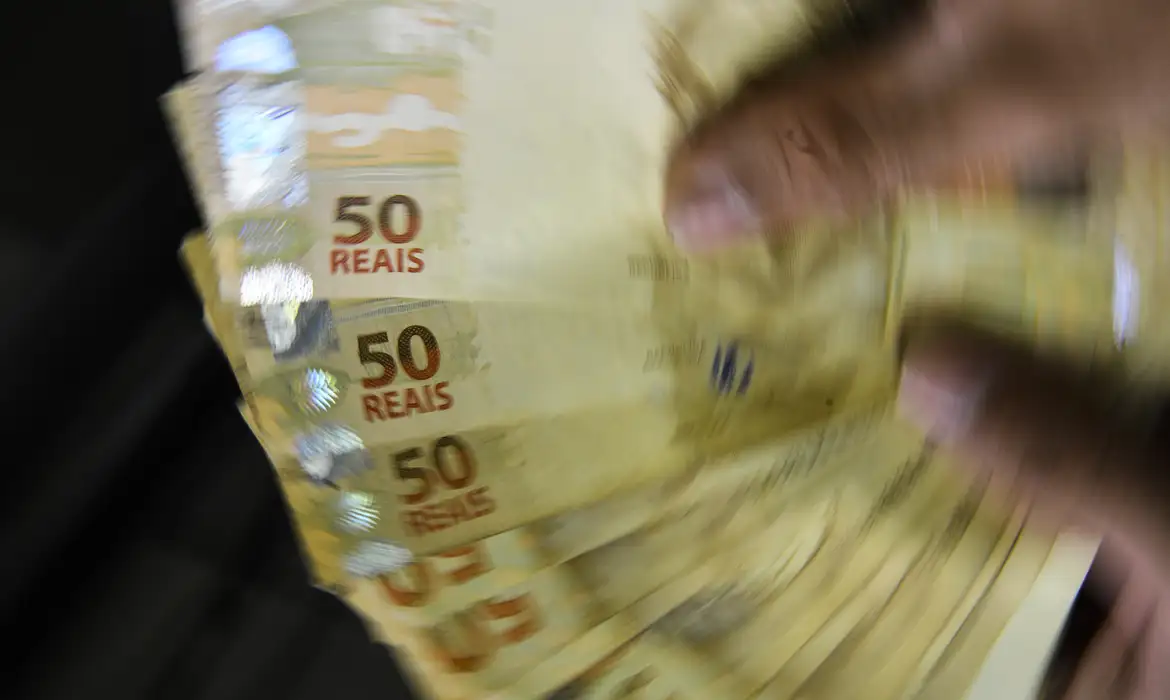Consignado CLT contabiliza R$ 8,9 bilhões emprestados a trabalhadores