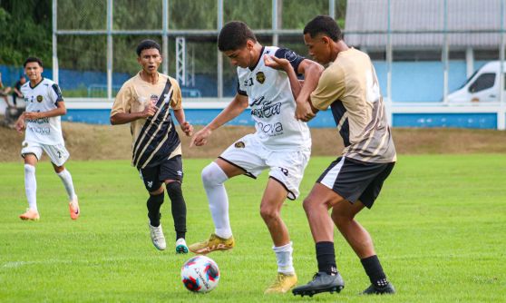 Barezinho Sub-18: Recanto e Amazonas empatam em 0 a 0