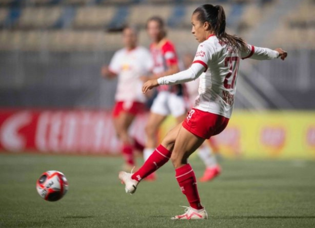 Jogadora do Bragantino denuncia machismo da arbitragem no Paulistão Feminino