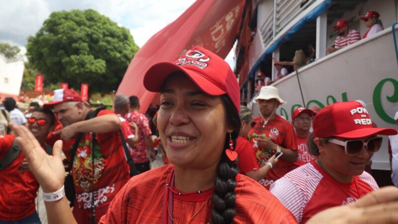 Festival de Parintins 2025: Chegada do barco do MAG emociona torcedores na Ilha Tupinambarana