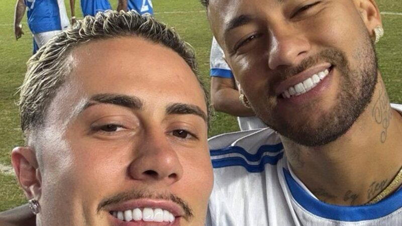 Neymar se diverte ao ver tatuagem de MC Daniel inspirada nele que deu errado