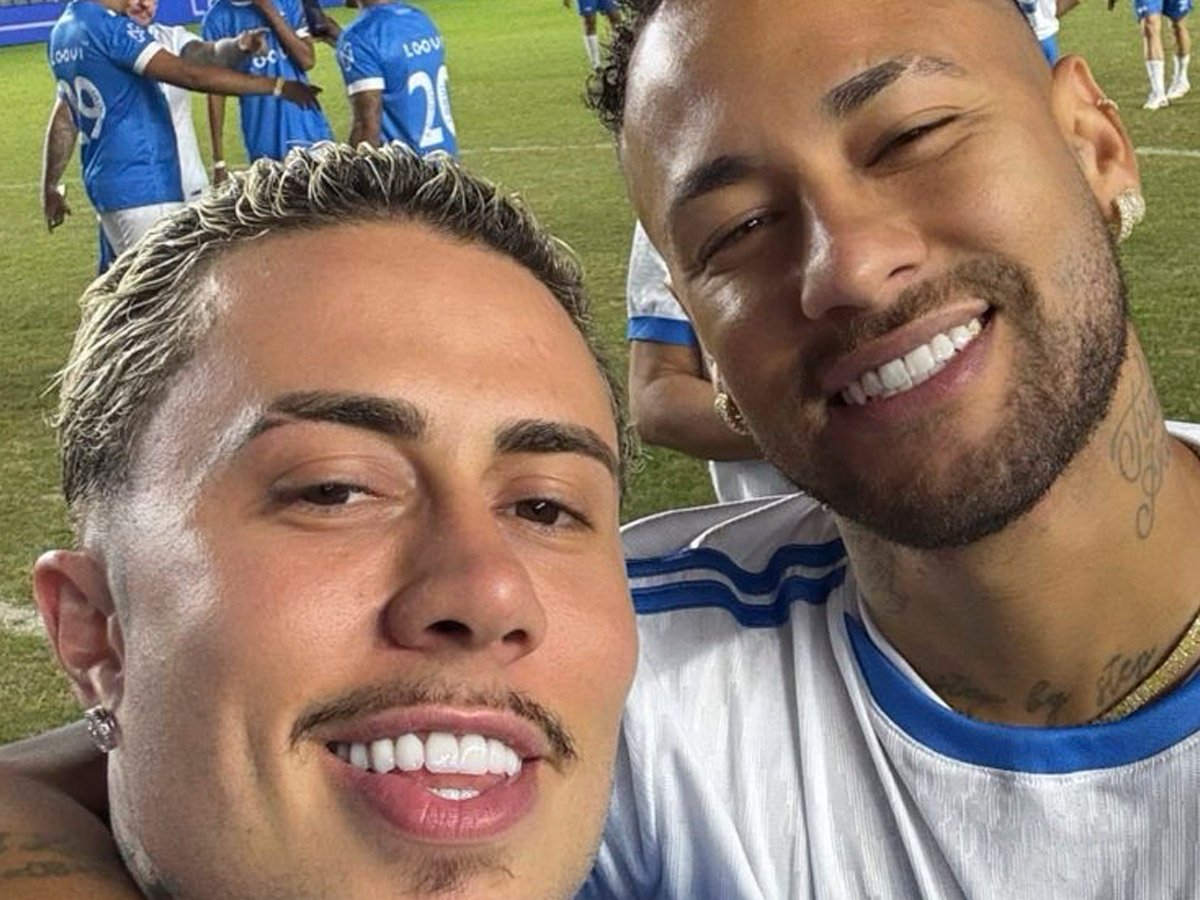 Neymar se diverte ao ver tatuagem de MC Daniel inspirada nele que deu errado