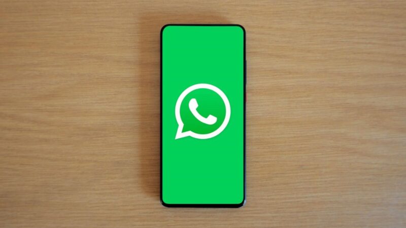 Nova atualização do WhatsApp traz anúncios e opção de assinatura paga; entenda