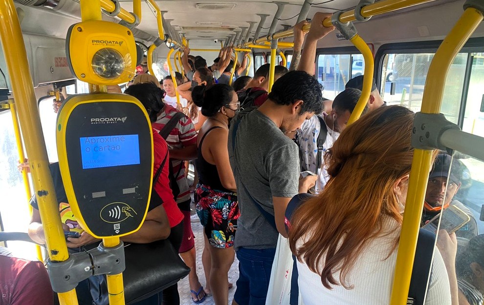 Vereador critica limitação da meia passagem e propõe CPI do transporte coletivo em Manaus