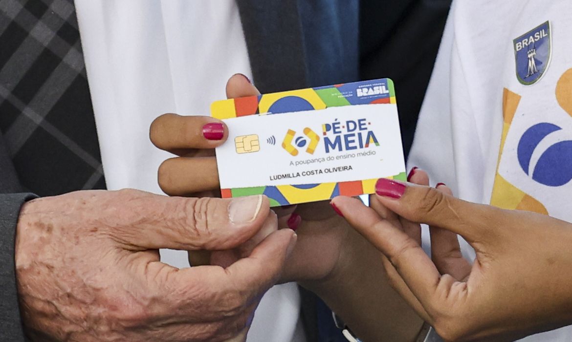 Pé-de-Meia: pagamento da 5ª parcela começa hoje (28); veja se recebe