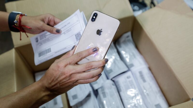 Confira se o seu celular roubado está disponível para ser restituído