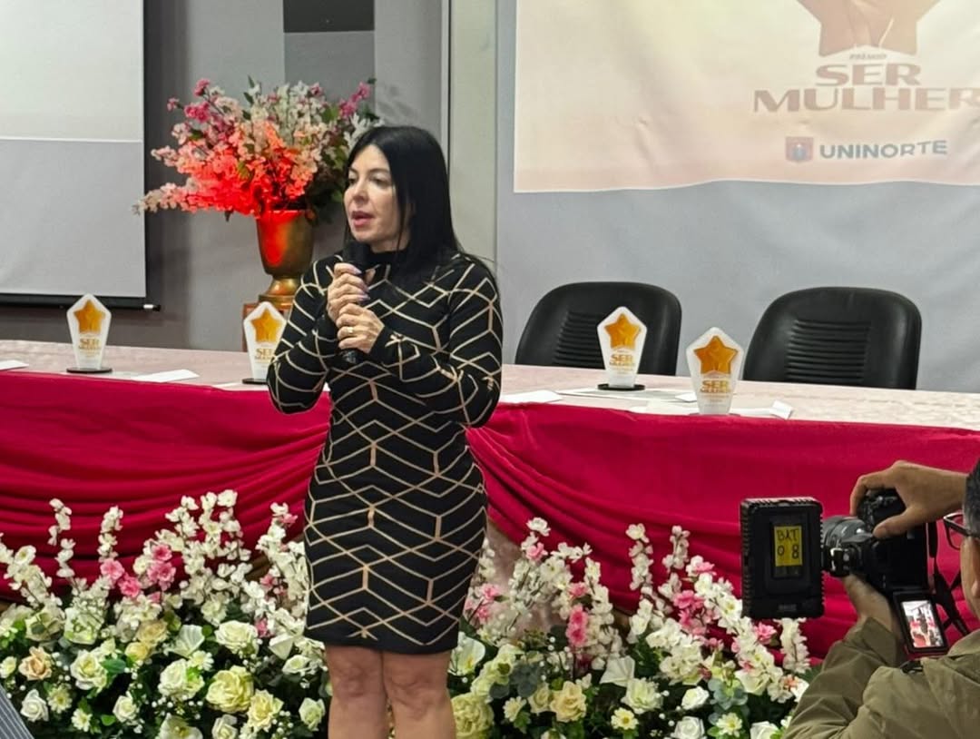 Débora Mafra fortalece luta pelos direitos das mulheres e projeta atuação política com foco no acolhimento e na transformação social