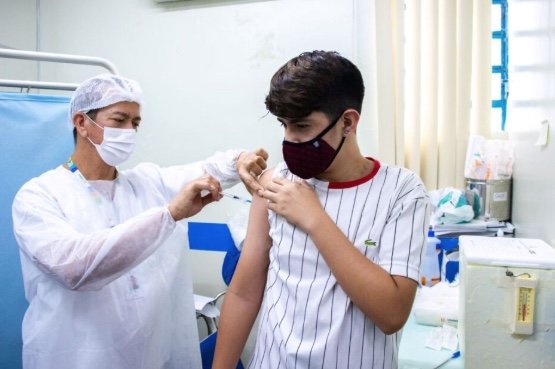 Vacina contra HPV segue disponível para crianças, adolescentes e grupos prioritários em Manaus