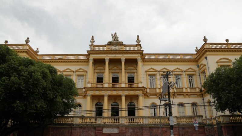 Palácio da Justiça comemora 20 anos com júri simulado, balé e programação gratuita nesta sexta