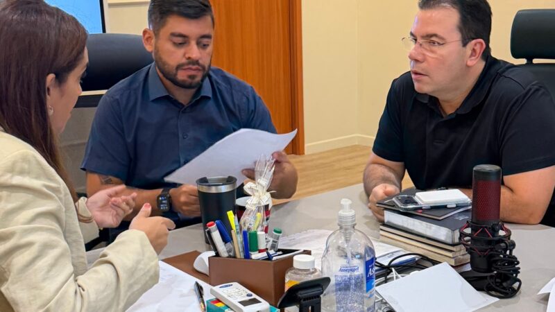 Wilker Barreto participa de reunião na UEA para discutir criação de política estadual para atendimento cardíaco