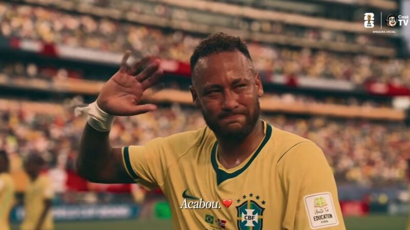 O fim de uma era? Emocionado, Neymar insinua despedida da Seleção após eliminação