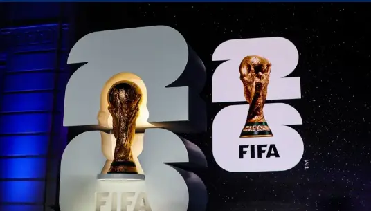 Presidente da FIFA avalia ampliar número de seleções para Copa de 2030