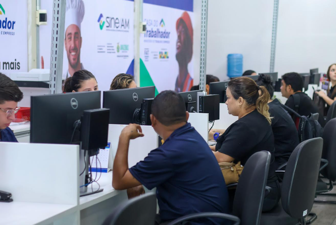 Sine Amazonas tem 274 vagas de emprego nesta sexta, incluindo seleção para morar em SP