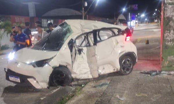 VÍDEO: Suspeito de atropelar e matar jovem em Manaus presta depoimento e deixa delegacia dirigindo carro envolvido no acidente