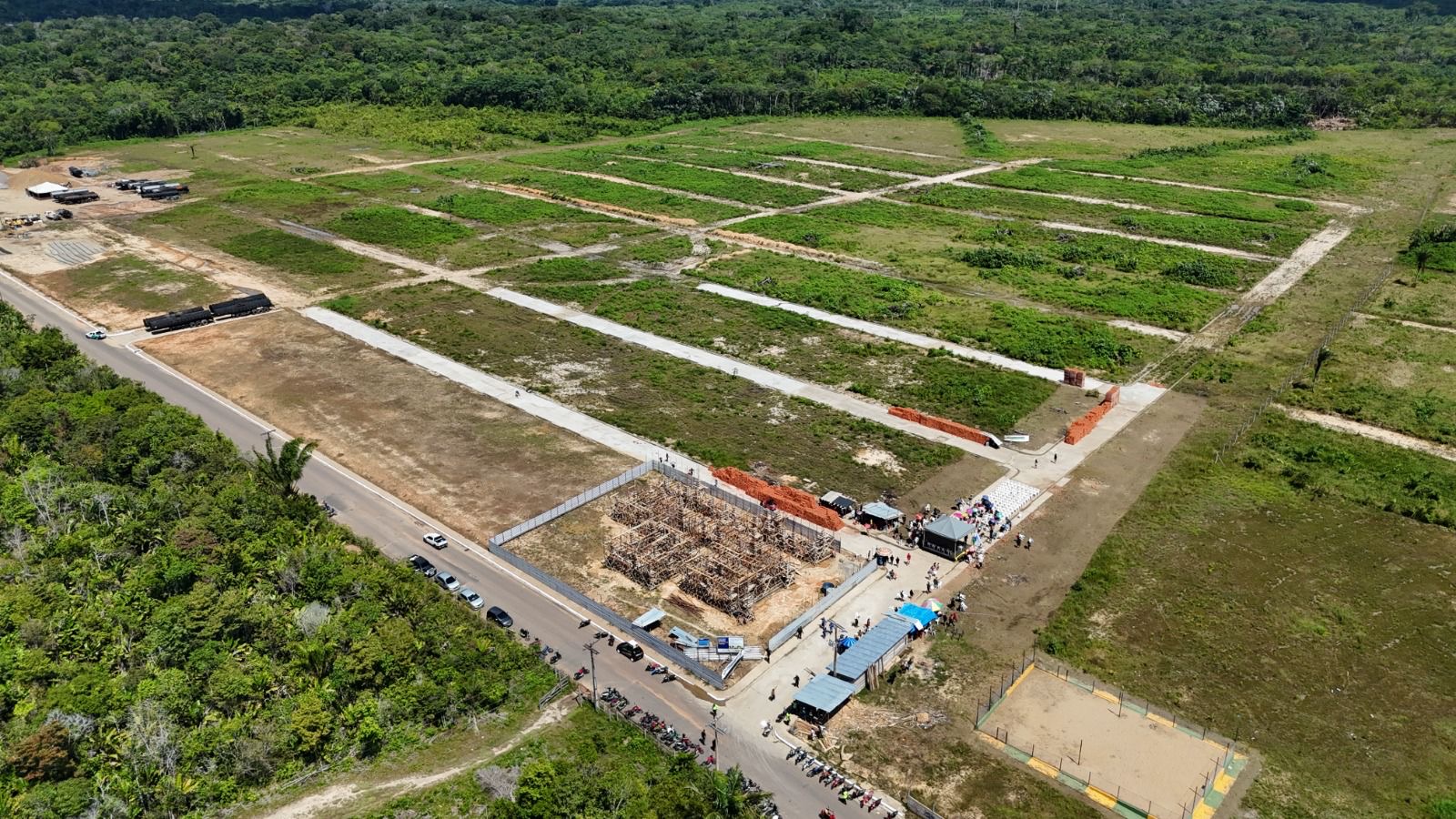 Prefeitura de Tefé entrega terrenos com infraestrutura completa no Loteamento Dom Sérgio