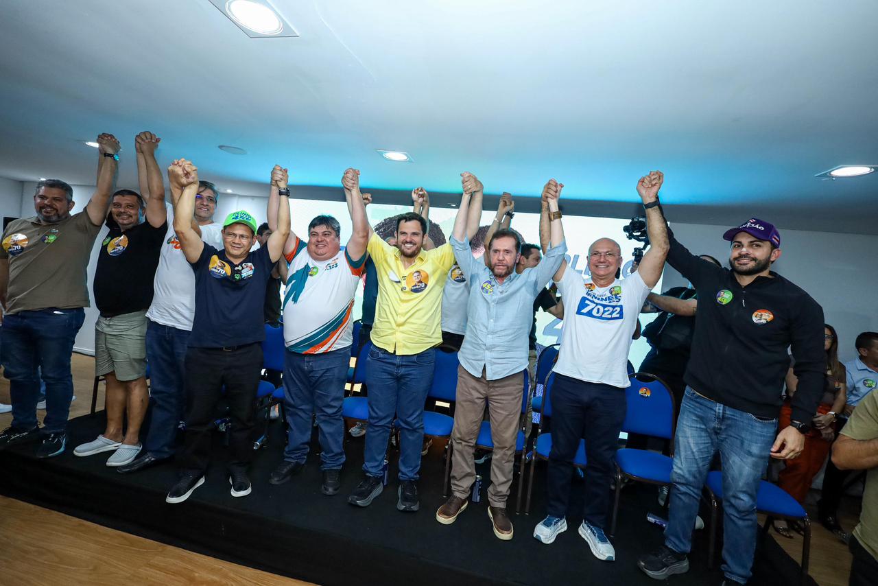 Candidatos e lideranças prestigiam apoio de Renato Jr. a Plínio Valério e reforçam mobilização pela reeleição