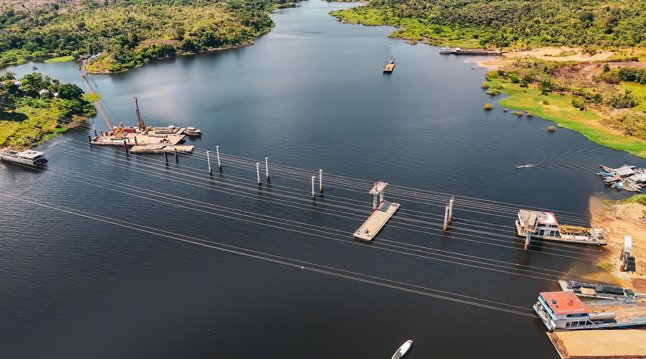 Obra da Ponte do Abial avança e reforça transformação na mobilidade de Tefé