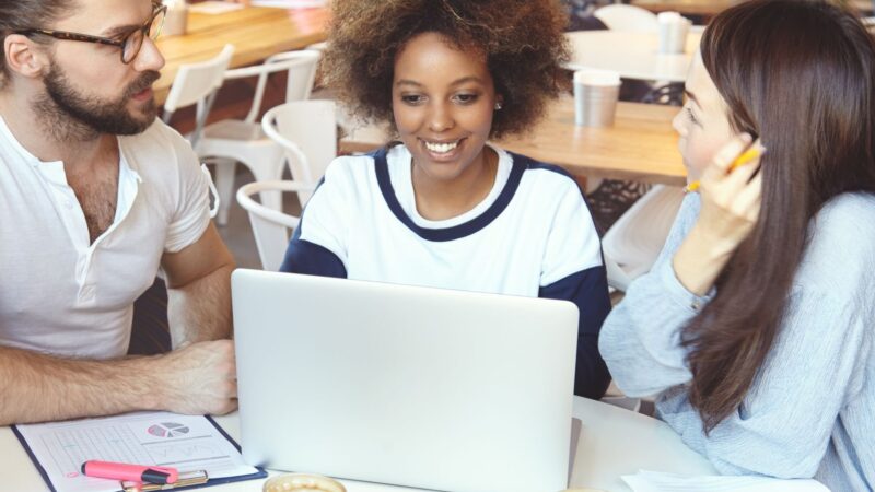 IEL Amazonas abre 69 novas oportunidades de estágio, jovem aprendiz e emprego