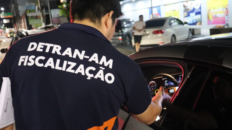 Agentes devem usar câmeras no peito na fiscalização de trânsito no AM