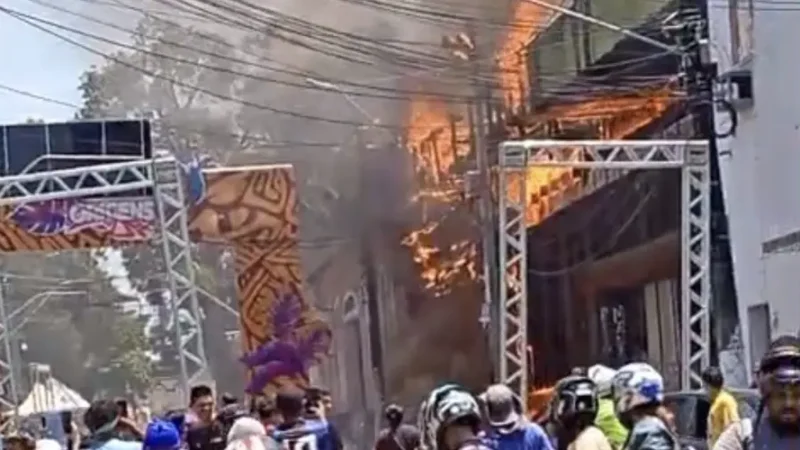 Prefeitura confirma que estruturas do festival Sou Manaus permanecem intactas após incêndio