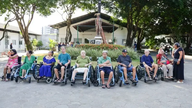 PSS da Fundação Dr. Thomas oferece 40 vagas com salários de até R$ 4,6 mil; confira