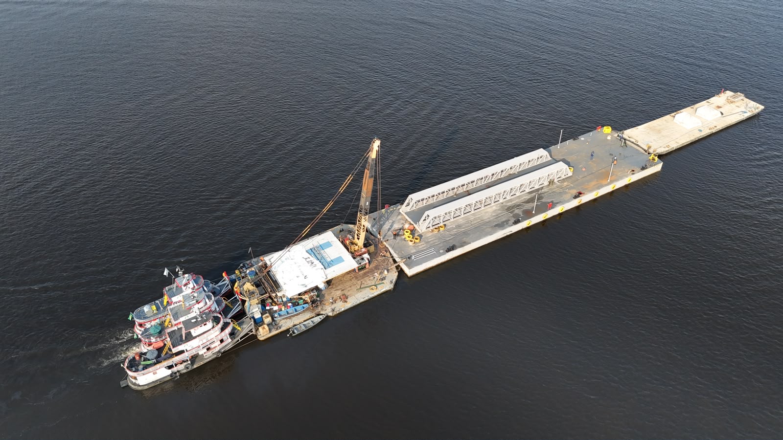 Porto de Tefé avança com a chegada de novos materiais e se aproxima da conclusão das obras