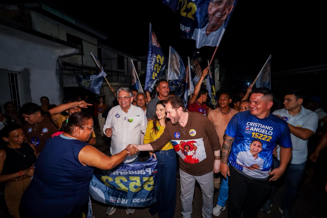 Plínio Valério é recebido com festa pelos moradores de Manacapuru e destaca recursos destinados ao município