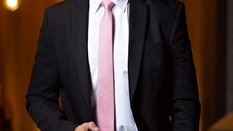 Rozenha chega à reta final da eleição com produção legislativa, trajetória empresarial e atuação nacional no futebol