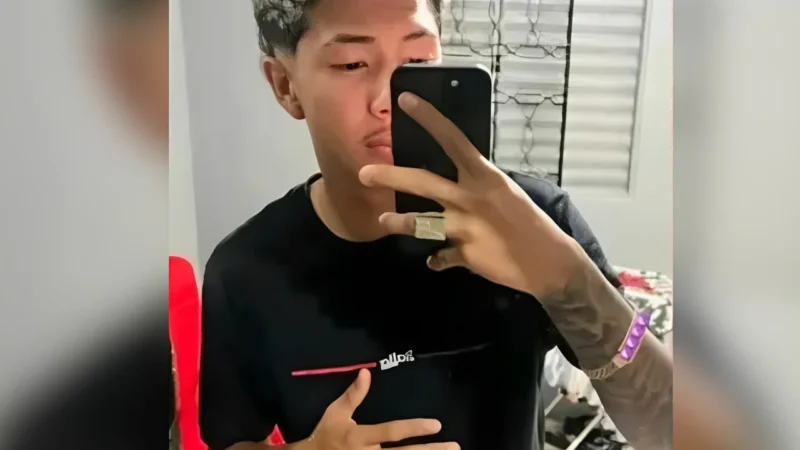 VEJA VÍDEO: Saiba quem é o jovem morto a tiros dentro do banheiro de casa no bairro Compensa