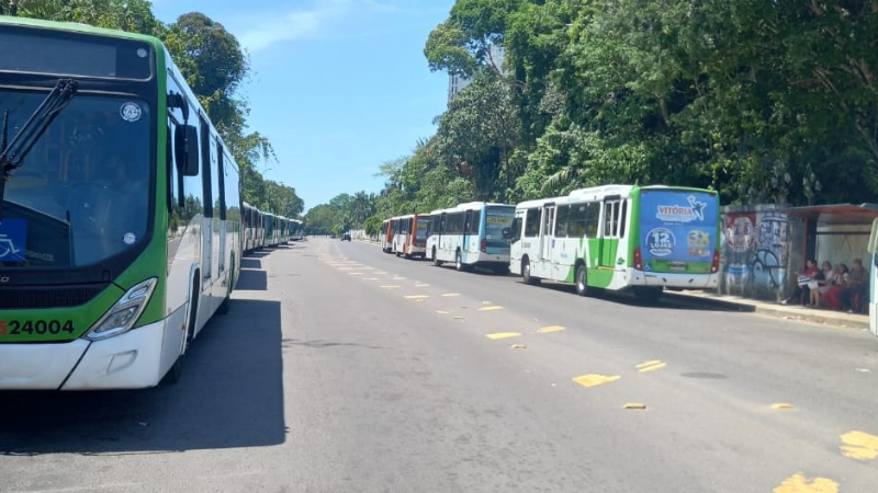 VÍDEOS: rodoviários anunciam nova paralisação dos ônibus em Manaus