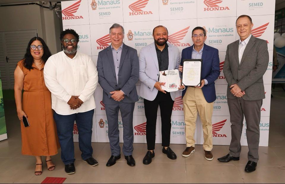 Moto Honda firma Termo de Cooperação com Secretaria de Educação de Manaus para fortalecer iniciativas ambientais